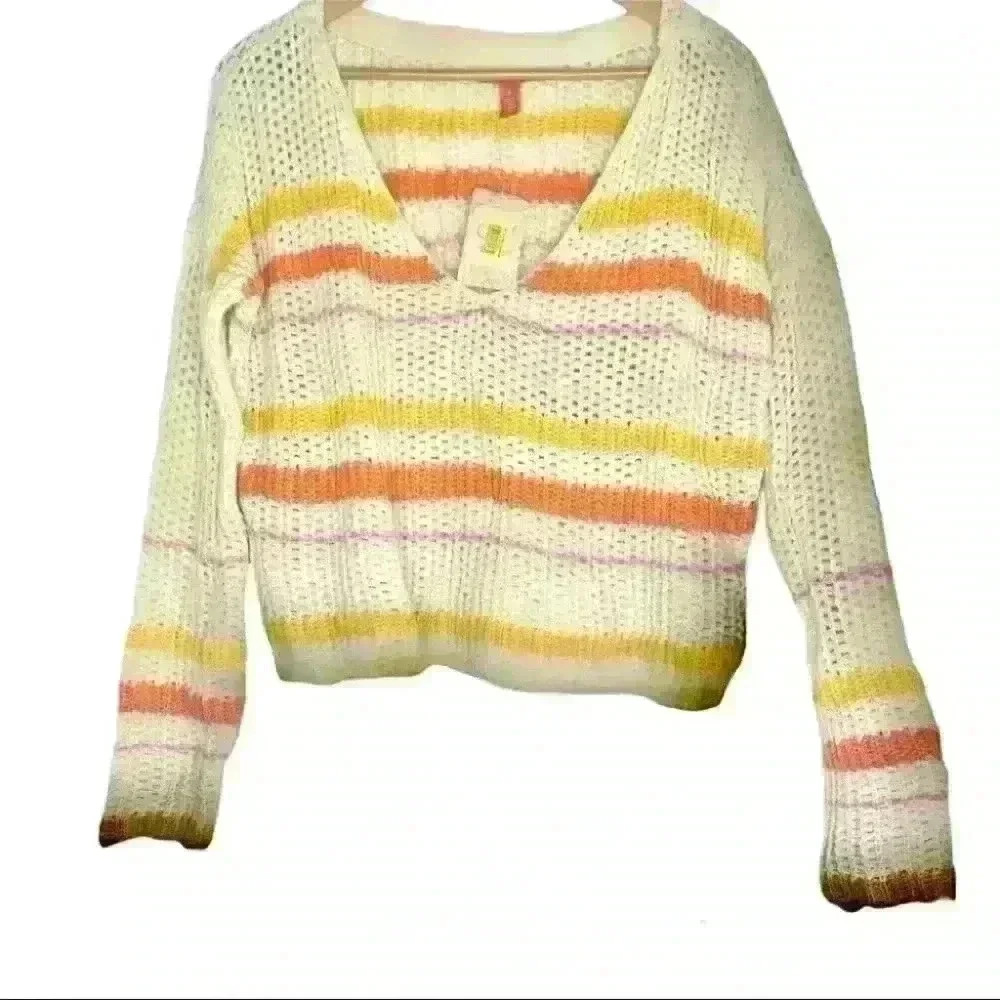 NWT Chelsea & violet open weave cropped sweater s
